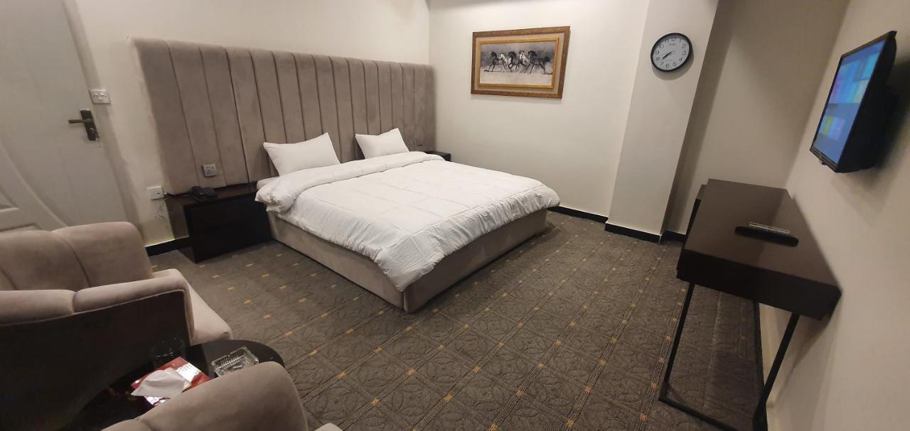 Mudan Hotel And Suite Islamabad Exteriör bild