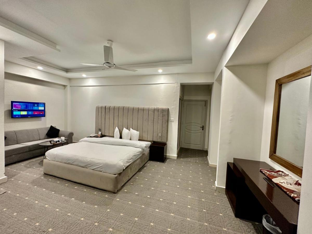 Mudan Hotel And Suite Islamabad Rum bild